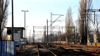 preview picture of video 'Choszczno - EP07-1048 z pociągiem IC 8100 Bolesław Prus ze Szczecina Gł. do Warszawy Wsch.'