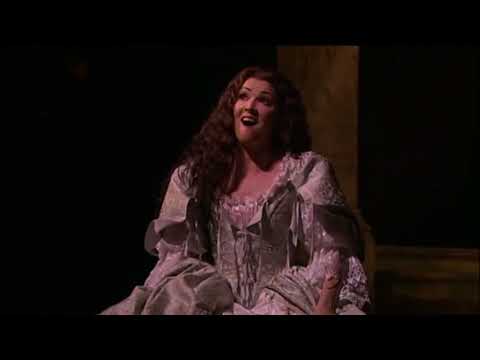 Anna Netrebko：“Vien, diletto, e in ciel la luna”