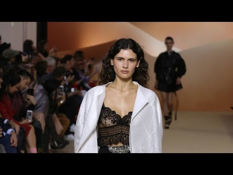 Shiatzy Chen | Spring/Summer 2018 | Paris Fashion Week