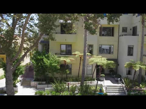 Beverly Hills Apartment | Indoor Real Estate Drone Tour