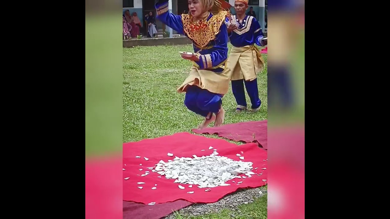Tari Traditional Dari Sumatera Barat || Tari Piring