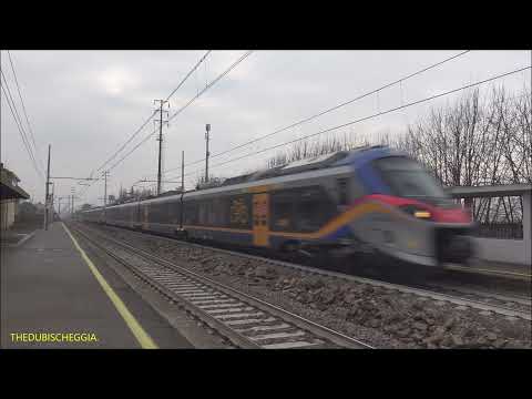 POP IN DOPPIA COMPOSIZIONE IN TRANSITO VELOCE A PONTECURONE.  (AL) MART. 28 - 12 - 2021.