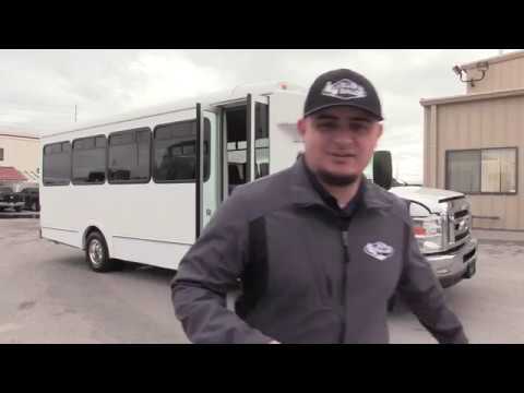 2014 Glaval Bus Universal Shuttle Bus S10904