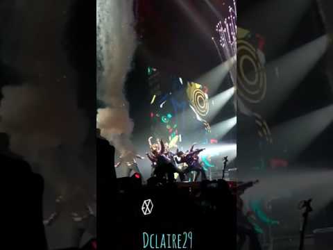 170225 EXO PLANET #3 THE EXO'rDIUM IN MANILA || Transformer_Chanyeol focus