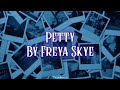 Freya Skye Petty Sub Español
