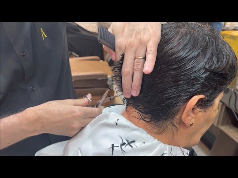 Como cortar cabelo feminino todo na tesoura com técnicas de pente corrido e mecha a mecha ✅tutorial