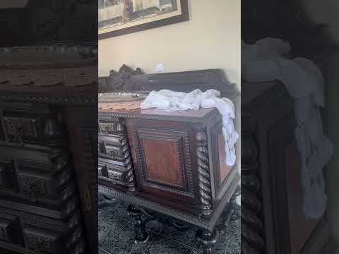 Móveis antigos da casa paroquial de Conceição das Pedras. Liiindos!