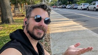 Download the video "LIVE WALK TORONTO - Kensington to Yonge street"