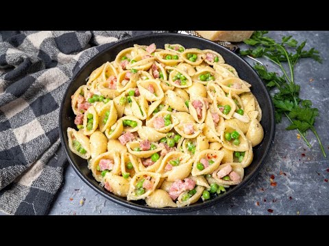 Creamy Pasta with Bacon and Peas