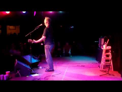 Billy Bragg  Unwelcome Guest  The Ark; Ann Arbor, MI. 9 11 10