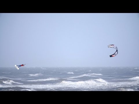 Biggest kite loop backroll slowmo Jerrie van de Kop