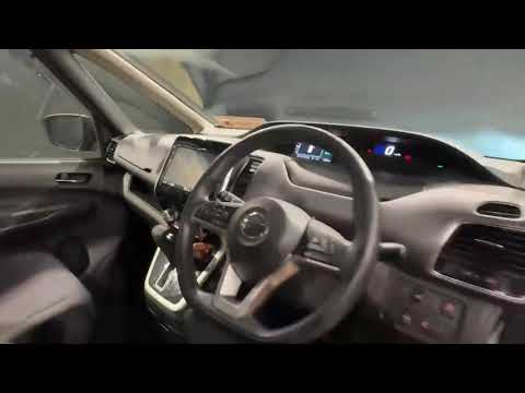 Nissan Serena 2.0 HYBRID - Image 2