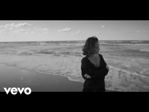 Ayşe Özyılmazel - Geri Dönülmüyor