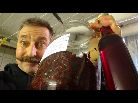 Selbstgemachter Schlehenschnaps Teil 2 Abfüllen und verkosten