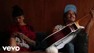Caloncho - Palmar (Lyric Video) ft. Mon Laferte
