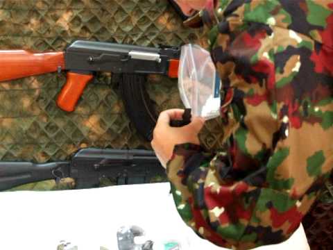 TANIEMILITARIA.PL - PREZENTACJA MODELU ASG AK-47 (CM.042A) FIRMY CYMA