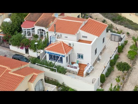 Schönes helles Haus mit grossen Räumen em La Marina Spanien