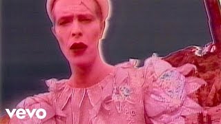 Musik-Video-Miniaturansicht zu Ashes to Ashes Songtext von David Bowie