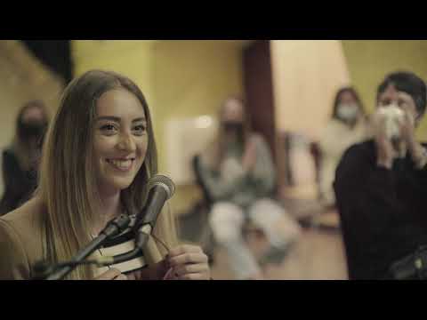 Eñaut Elorrietari kantuan_Deserriko Kontradantza