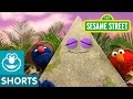 Sesame Street Grover And Elmo Find A Pyramid