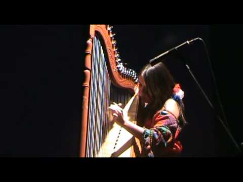 CARMEN MONGES, ISLA SAKA, FESTIVAL ARPAS AL SUR DE CHILE