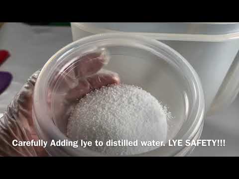 Making Brambleberry’s Simple and Gentle Cold Process Soap