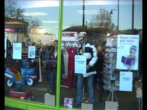 Living Window Mannequins PwC Store Wars Brixton mannequin-man performming as a Living Mannequin: PWC Store-Wars Living Mannequins Barnardos Brixton 2009 for PwC on 10/12/2009