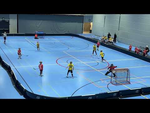 Josba Musta vs  IisKi Keltainen, Luola, 30 11 25