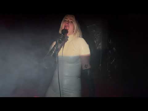 Video thumbnail for Hand Grenade