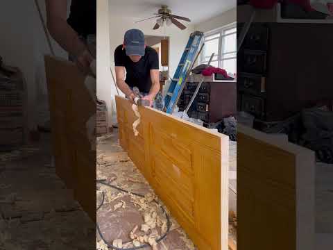 Use a planer to plan the door