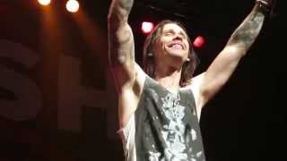 Slash ft. Myles Kennedy &amp; the Conspirators - &quot;The Dissident&quot; World premiere live in Osaka, Japan