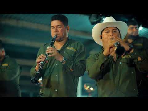 Banda Elemental - Ordeñando A La Vaca  (Video Oficial)