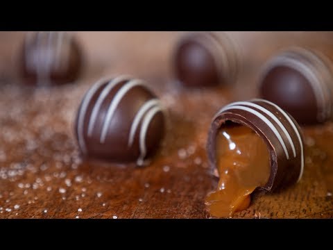 download lagu mp3 mp4 Salted Caramel Pralinen, download lagu Salted Caramel Pralinen gratis, unduh video klip Salted Caramel Pralinen
