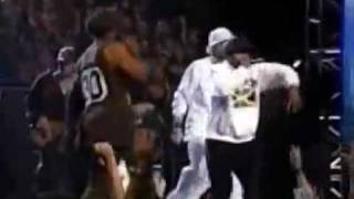 Black Eyed Peas feat. Papa Roach - Anxiety (LIVE)