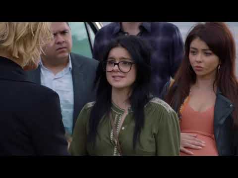 Modern Family : Alex is Graduating | STS