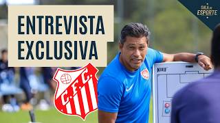 TÉCNICO DO CAPIVARIANO SOBRE DUELO CONTRA O VERDÃO: "NÃO ESTAMOS ACOSTUMADOS A JOGAR NO SINTÉTICO!"