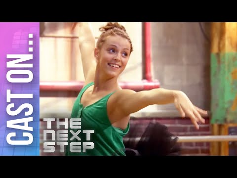 Cast On: What's with Chloe? - The Next Step