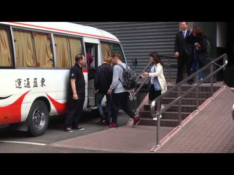 150322 SMTOWN EXO 出飯店 - 1