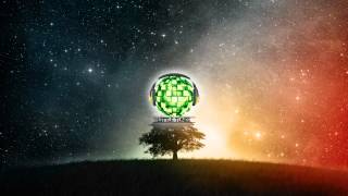 Azad Right - Spiderwebs