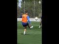 Centro➡️Control➡️Gol⚽️ | #shorts #realmadridshorts #easymarkets