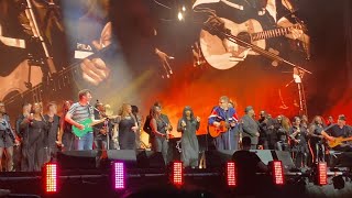 Blur - Tender (feat. London Community Gospel Choir) @ Wembley Stadium, London 09/07/23