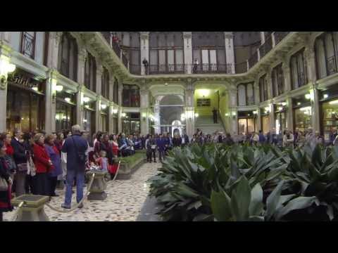 W.A. Mozart. Ave verum corpus (flash mob)