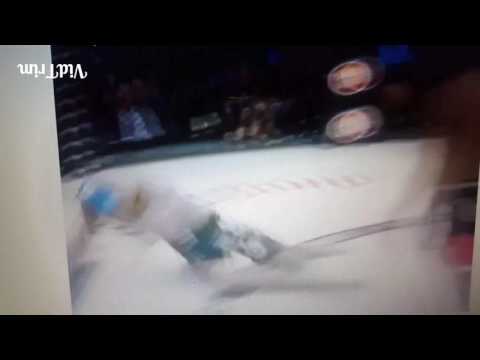 Cyborg Santos Knocked Out Flying Knee Michael Page !!