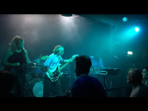 Video thumbnail for I Know I’m Not Easy To Like