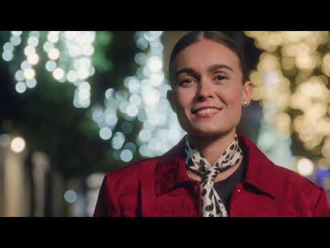 The CanalSur Christmas carol sung by Marta Santos, Luis de Perikín and Así Canta Jerez