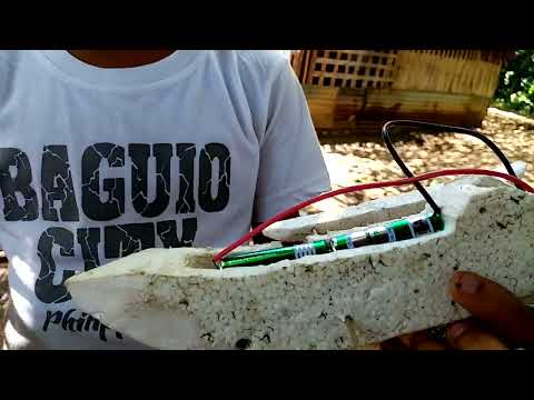 Homemade mini pumpboat using Styrofoam.. ❤️