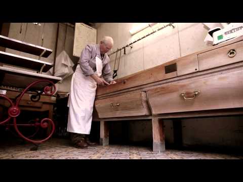 L'homme de la rue du soleil d'or