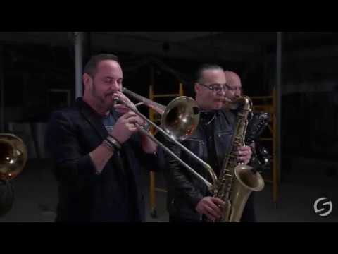 Samson AWX Wind Instrument Wireless System Demo with Funk Filharmonik