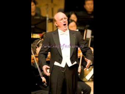 Giuseppe Giacomini Sings "Cielo e Mar"