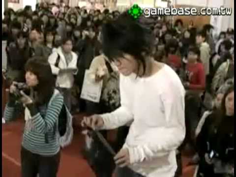 L writing L's name in L's death note